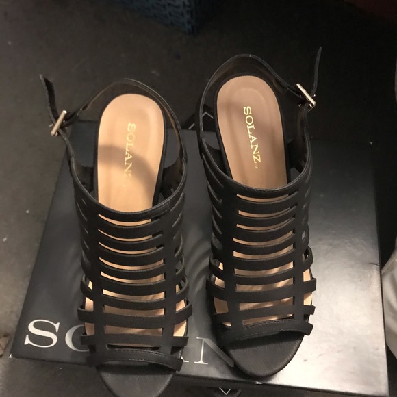 Black chunky gladiator style heels - Picture 6 of 6